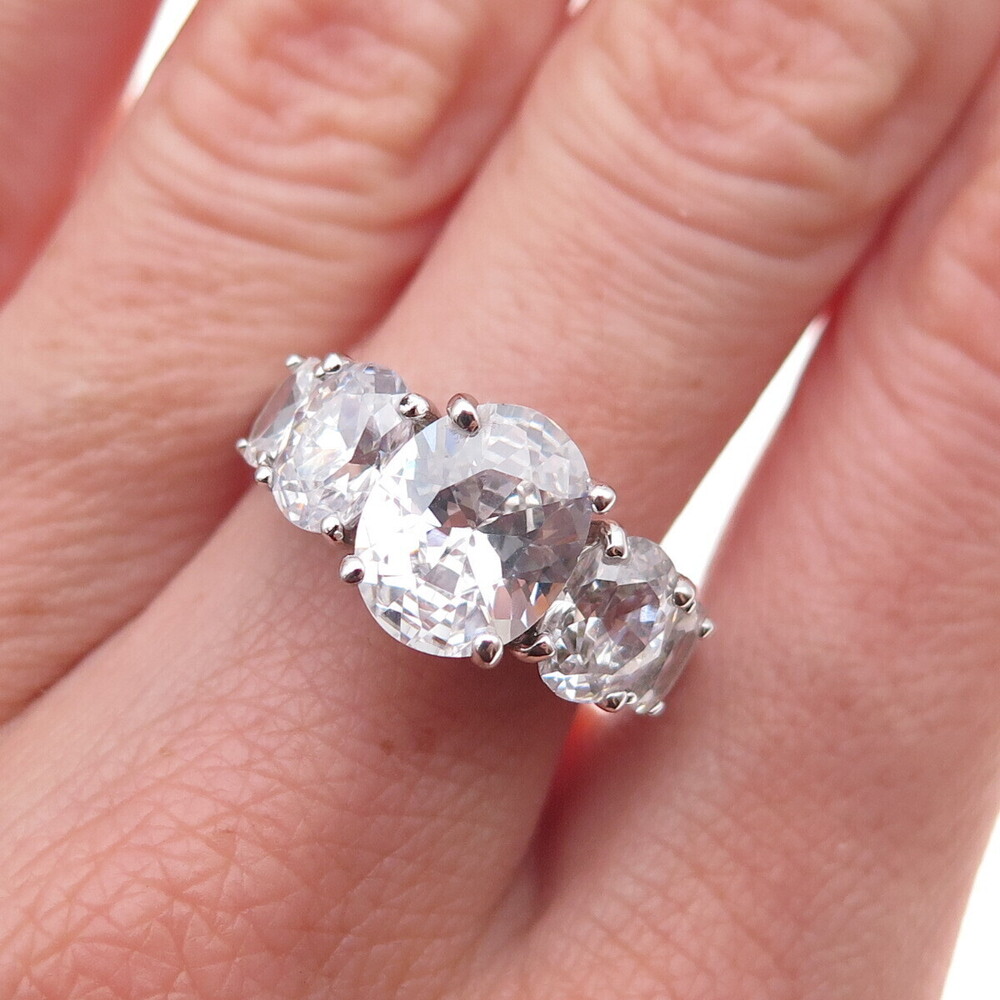 925 Sterling Silver Oval-Cut C Z Engagement Ring Size 8
